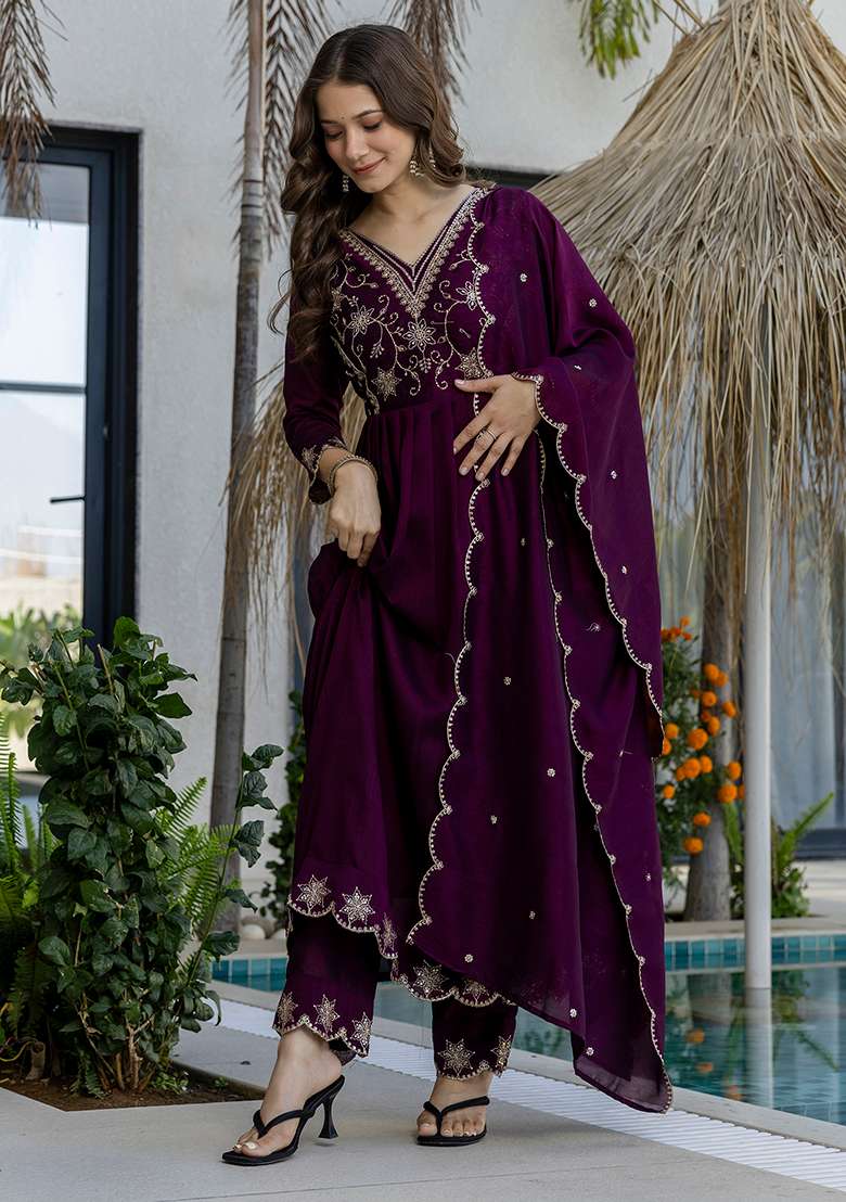 Purple Embroidery Silk Blend Kurta Set - Indya