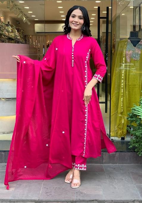 Gajari Embroidery Chanderi Kurta Set