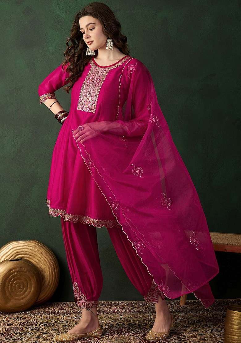 Pink Embroidery Vichitra Kurta Set - Indya