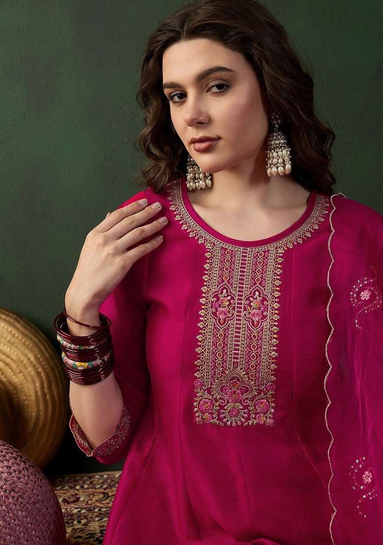 Pink Embroidery Vichitra Kurta Set - Indya