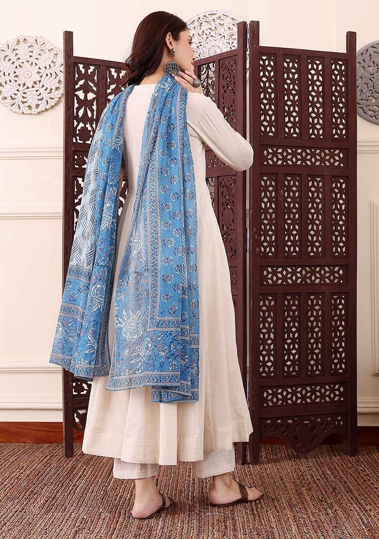 Off White Solid Silk Blend Kurta Set - Indya