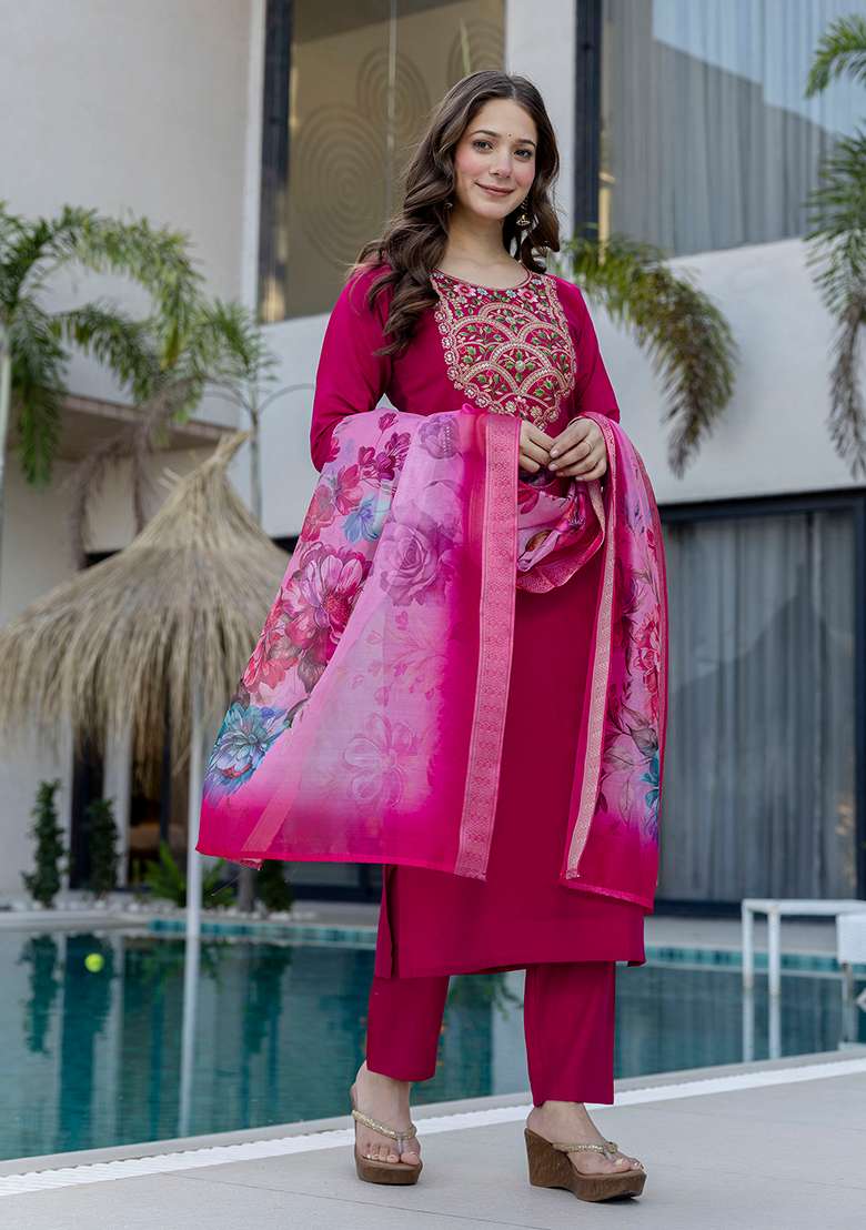 Magenta Embroidery Chanderi Kurta Set - Indya