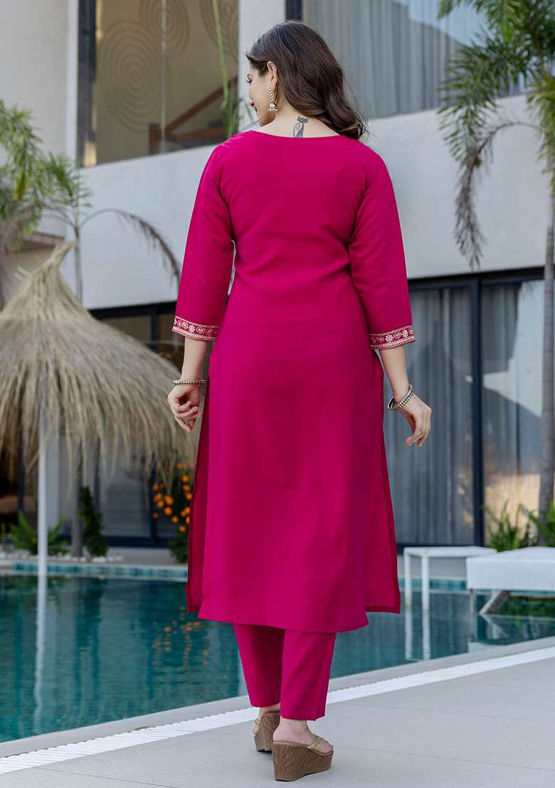 Magenta Embroidery Chanderi Kurta Set - Indya