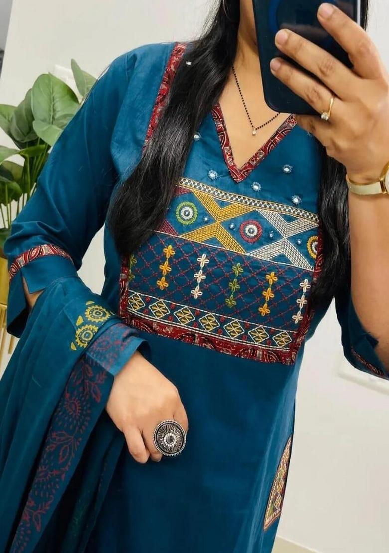 Blue Embroidery Cotton Kurta Set - Indya