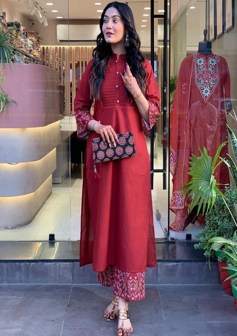 Red Embroidery Cotton Kurta Set - Indya