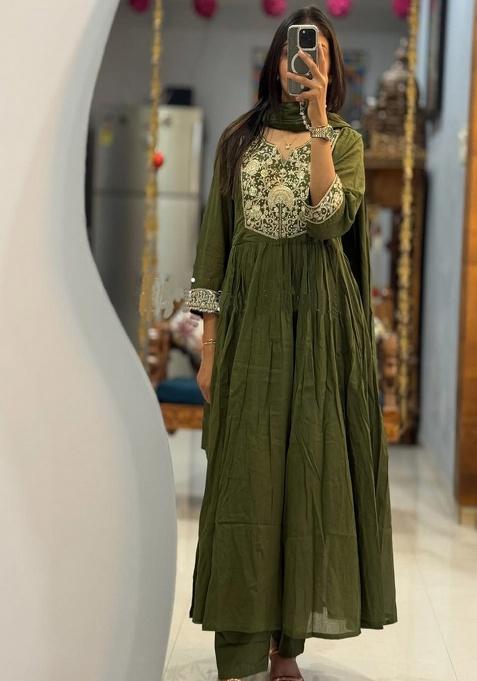 Green Embroidery Cotton Kurta Set