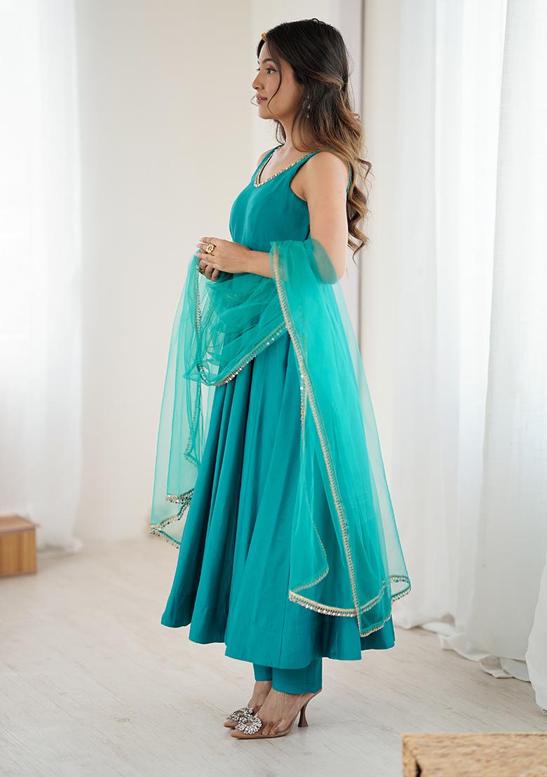 Rama Lace Work Chanderi Kurta Set - Indya