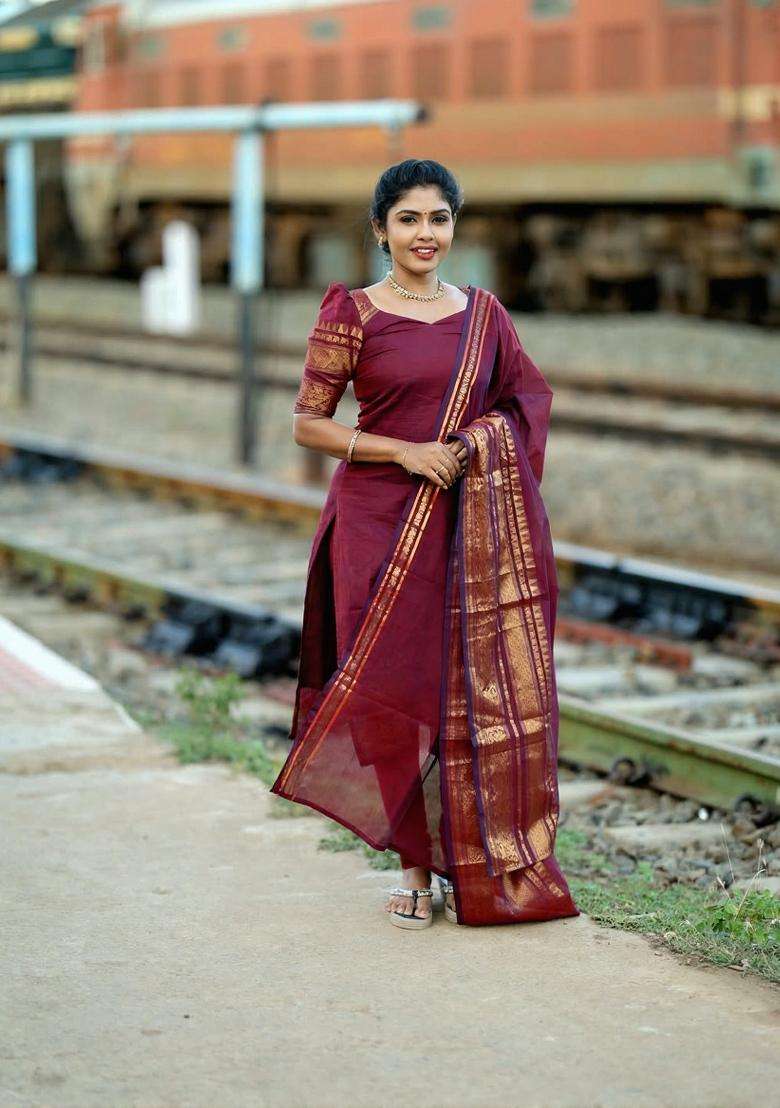 Maroon Weaving Work Cotton Kurta Set - Indya