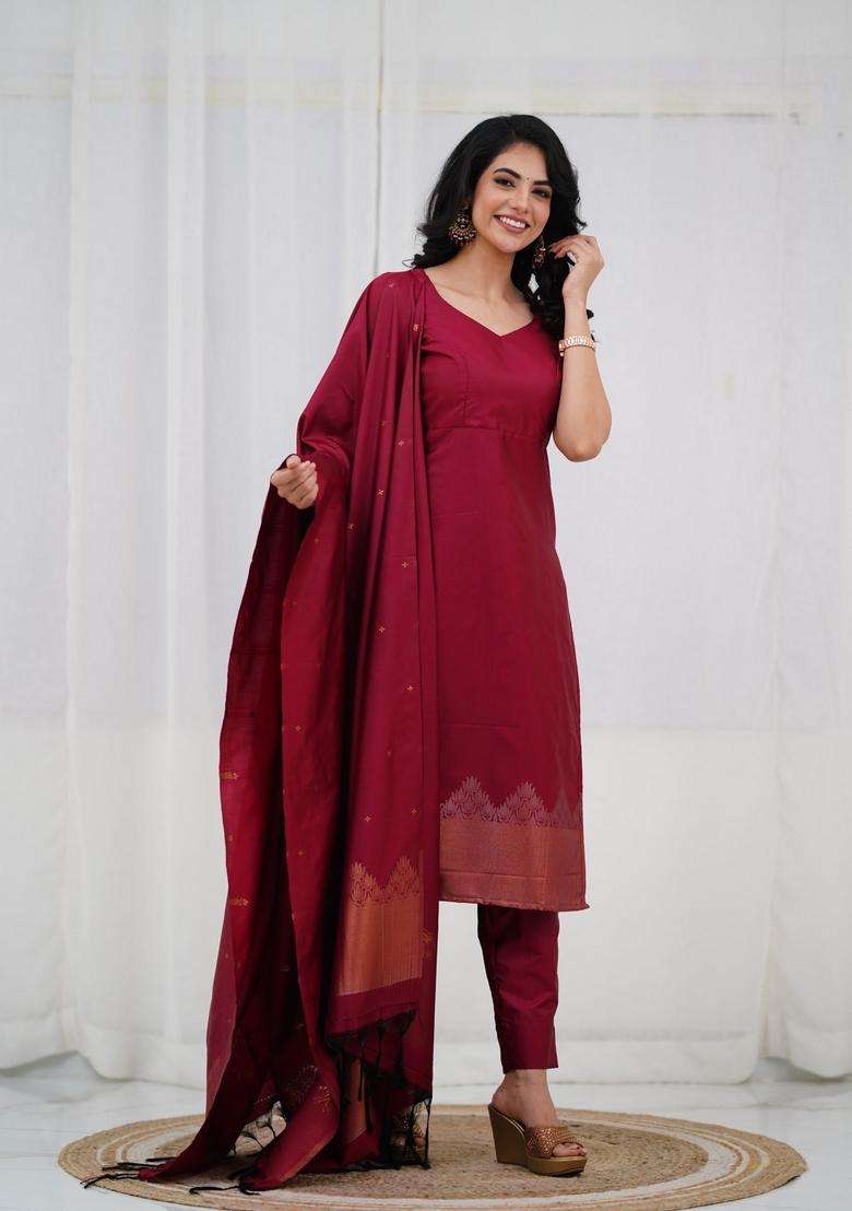 Maroon Weaving Work Cotton Kurta Set - Indya