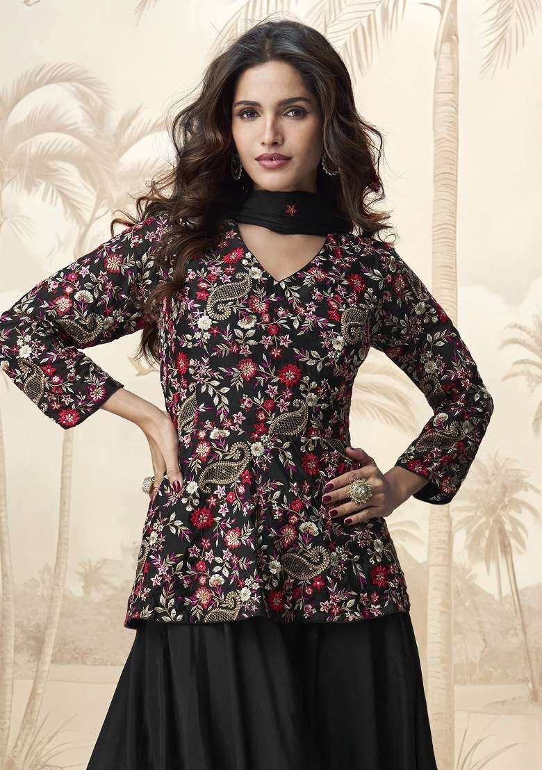 Black Embroidery Chinon Pakistani Suit Set - Indya