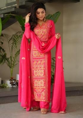 Pink Embroidery Crepe Kurta Set