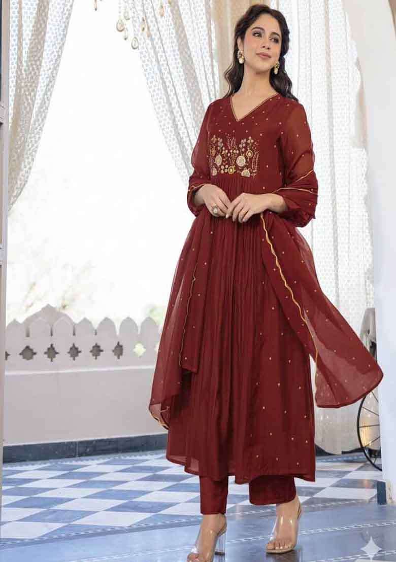 Red Embroidery Cotton Kurta Set - Indya