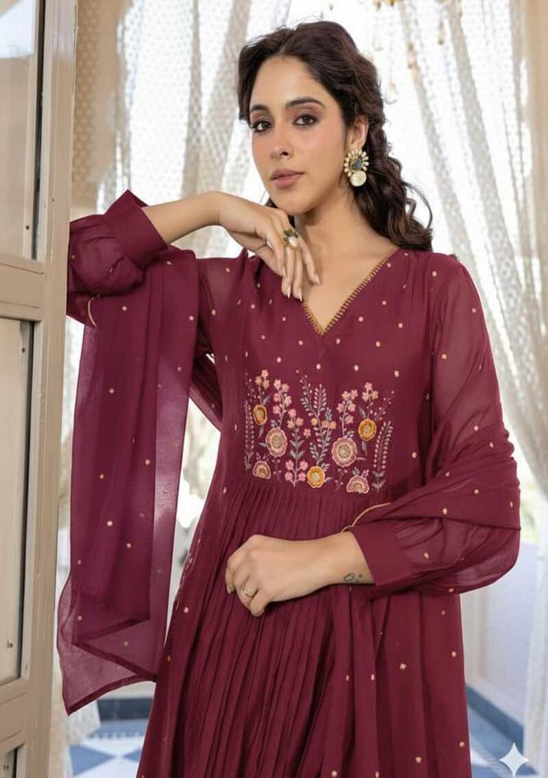 Red Embroidery Cotton Kurta Set - Indya