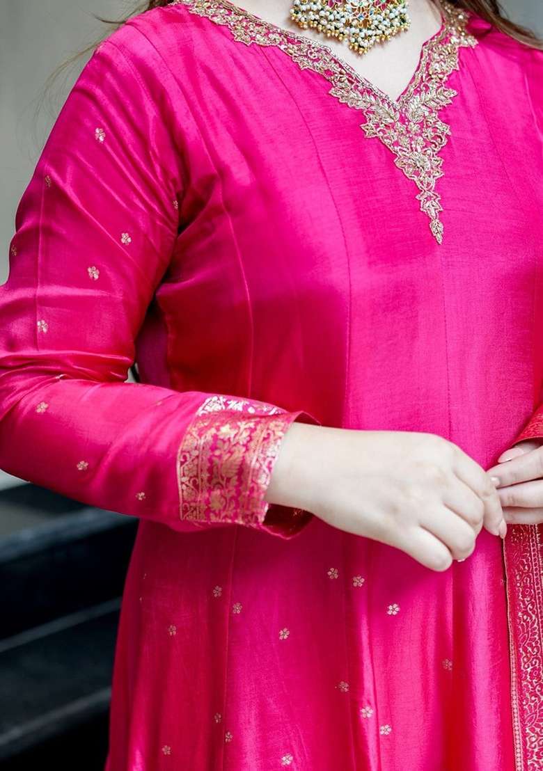 Pink Embroidery Silk Blend Kurta Set - Indya