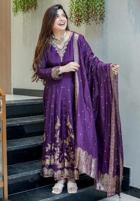 Blue Embroidery Silk Kurta Set