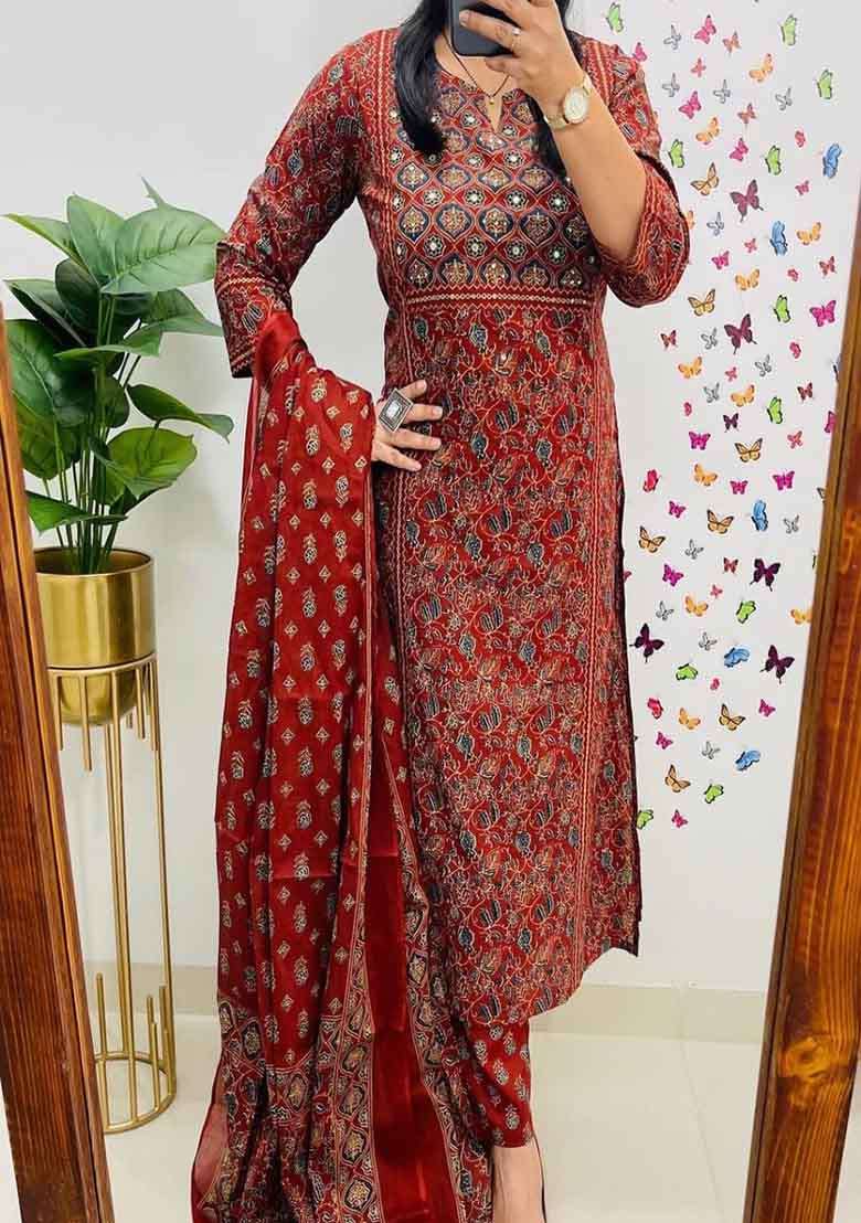 Red Embroidery Cotton Kurta Set - Indya