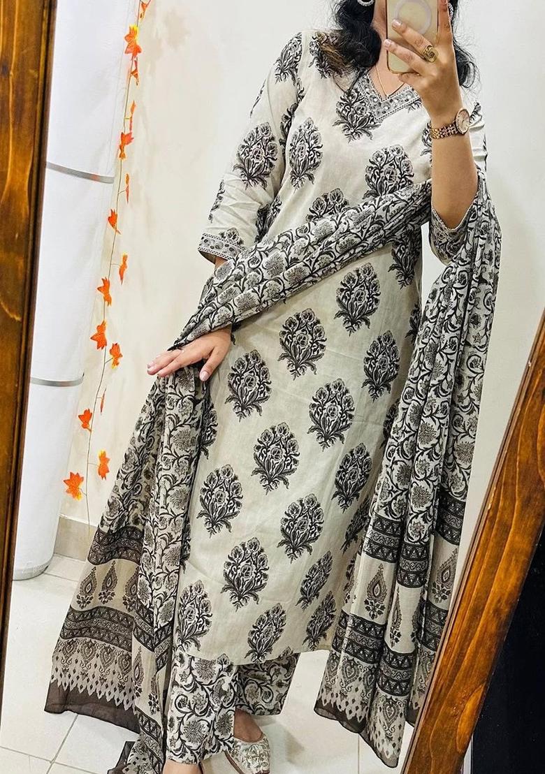 White Embroidery Cotton Kurta Set - Indya