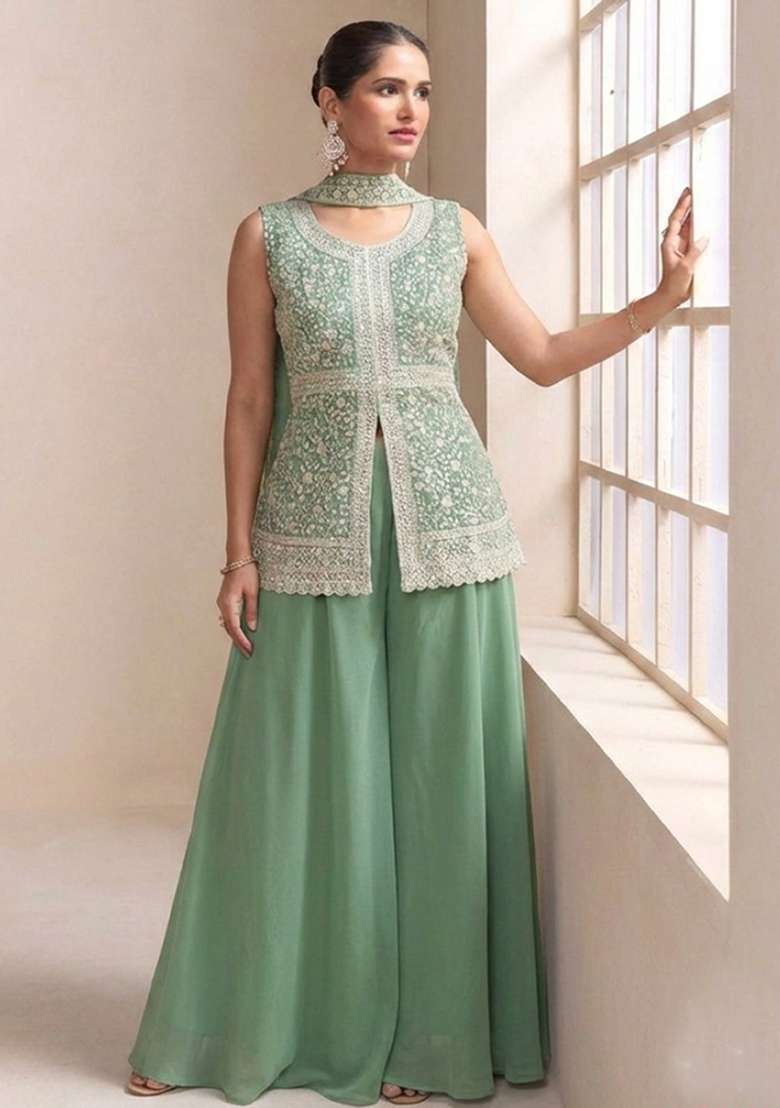 Green Embroidery Georgette Kurta Set - Indya