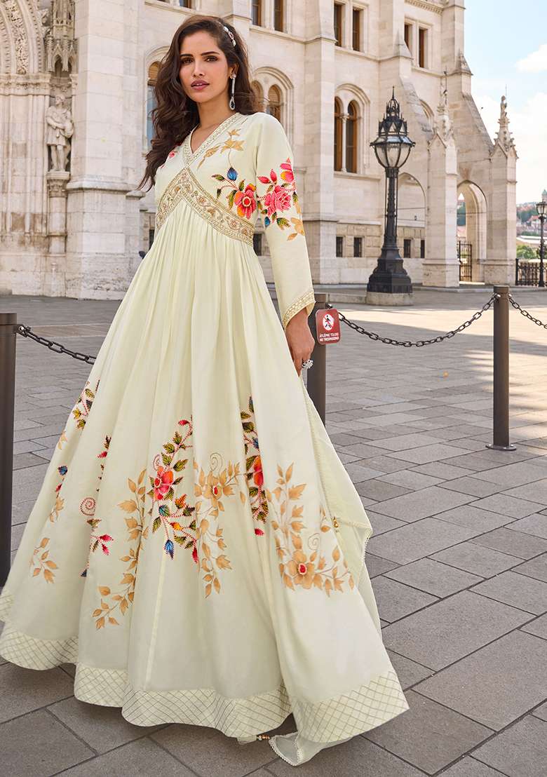Off White Embroidery Silk Blend Salwar Kameez - Indya