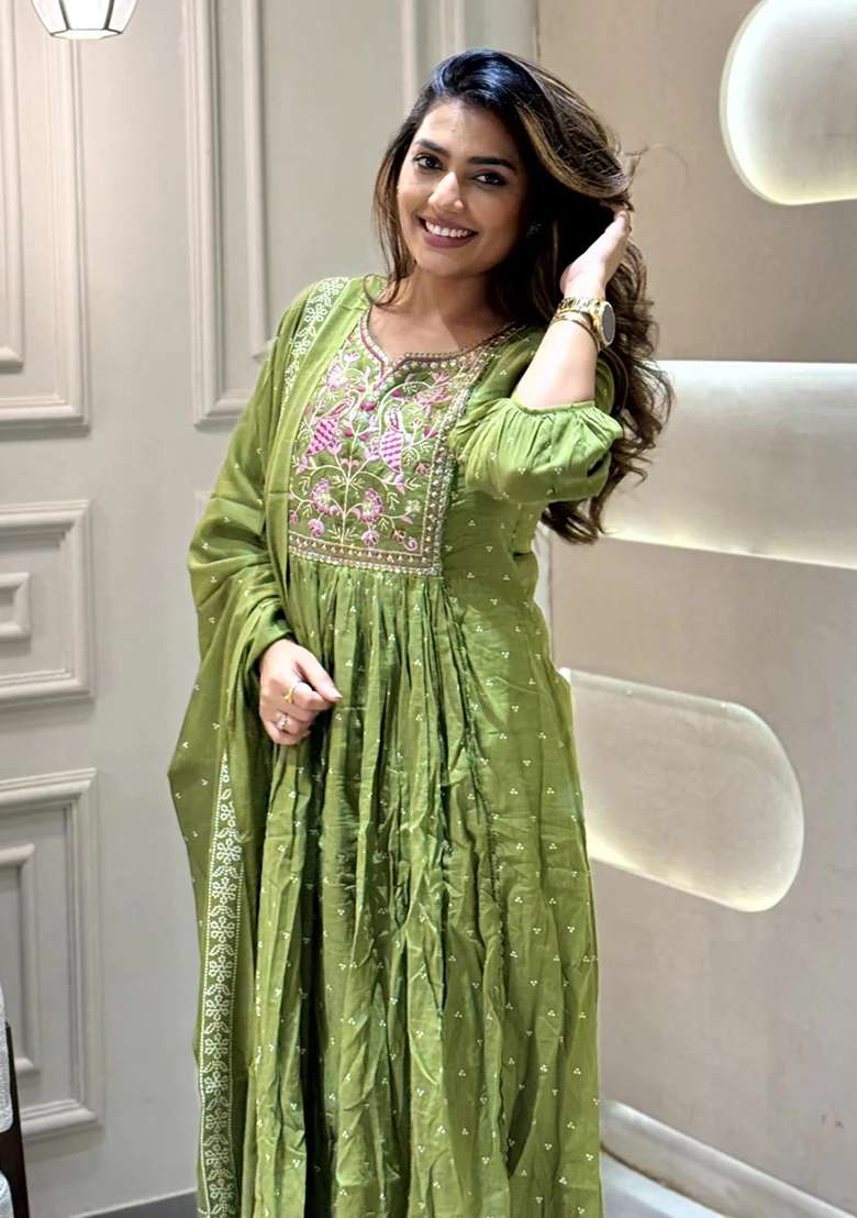 Green Embroidered Cotton Straight Kurta Set - Indya
