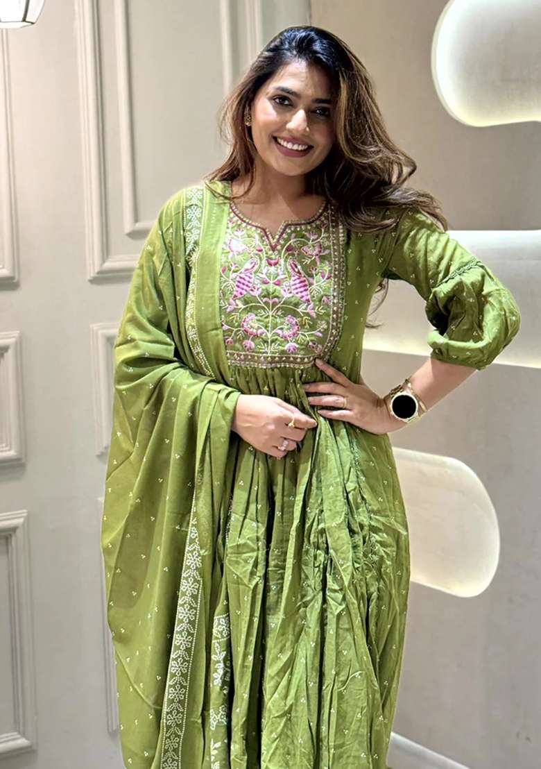 Green Embroidered Cotton Straight Kurta Set - Indya