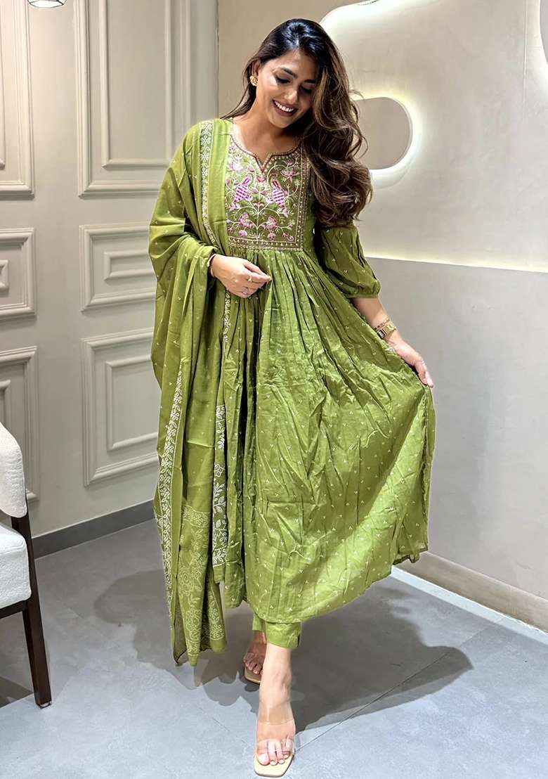 Green Embroidered Cotton Straight Kurta Set - Indya