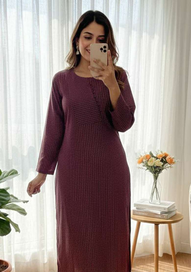 Maroon Embroidery Cotton Kurta Set - Indya