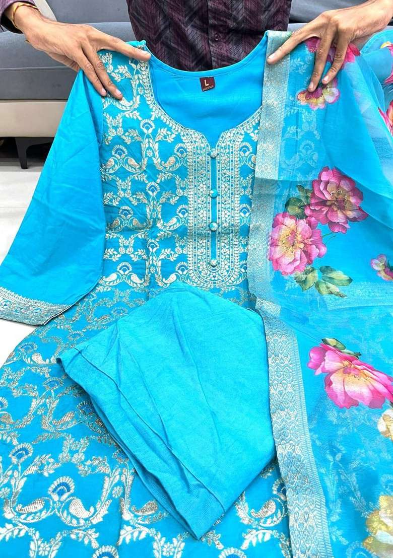 Sky Blue Embroidery Silk Kurta Set - Indya