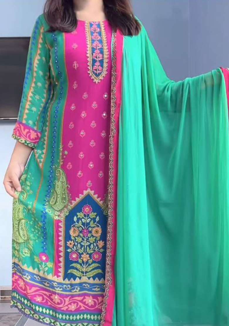 Rama Embroidery Chanderi Kurta Set - Indya