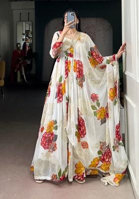 White Embroidery Chiffon Kurta Set