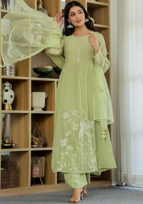 Green Embroidery Silk Blend Kurta Set