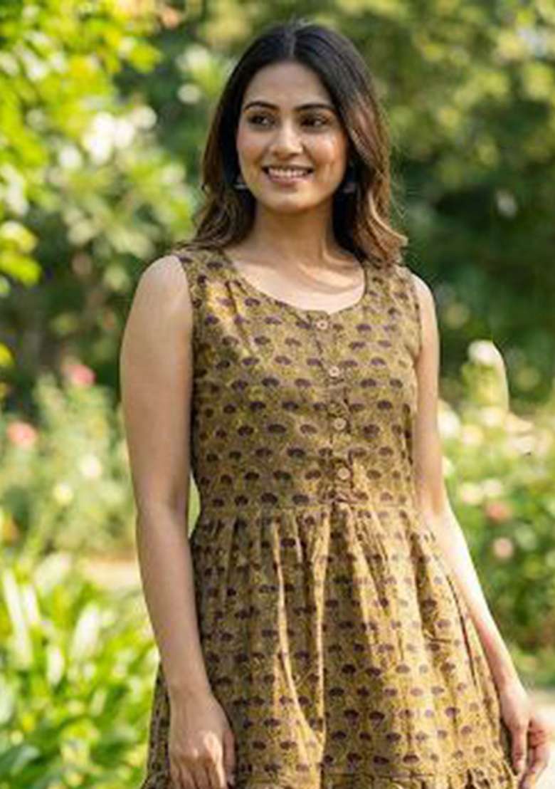 Brown Embroidery Cotton Kurta Set - Indya