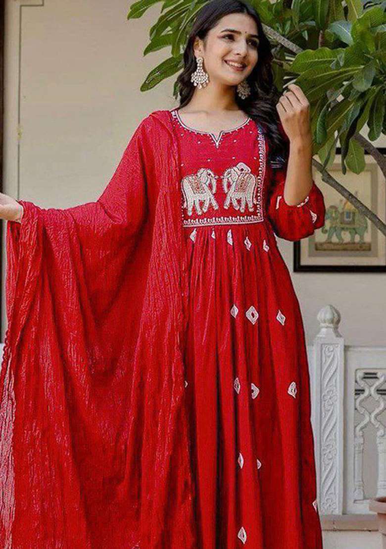 Red Embroidery Rayon Kurta Set - Indya