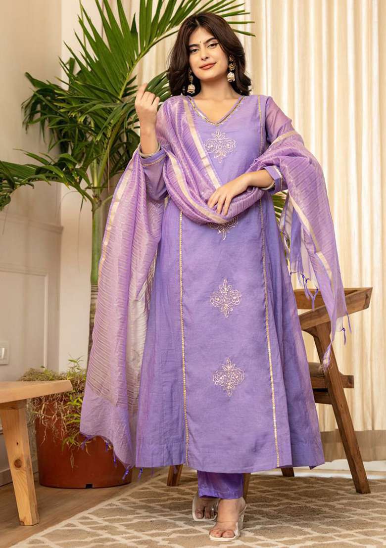 Lavender Embroidery Chanderi Kurta Set - Indya