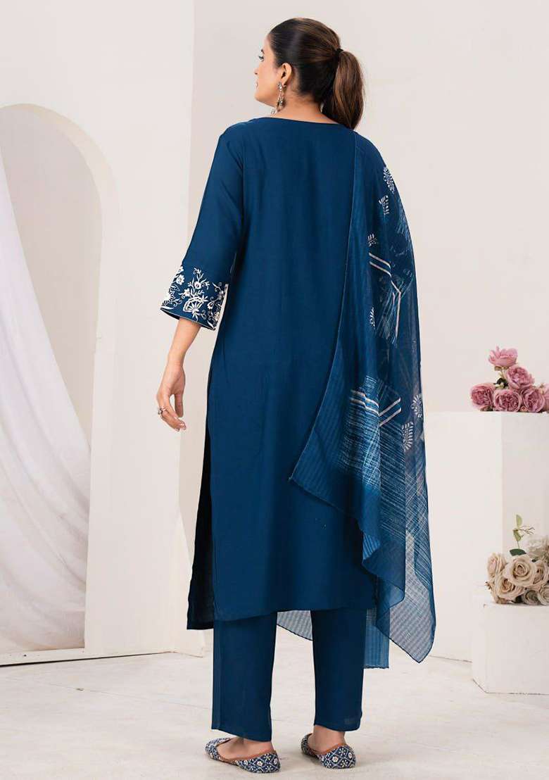 Blue Embroidery Rayon Kurta Set - Indya