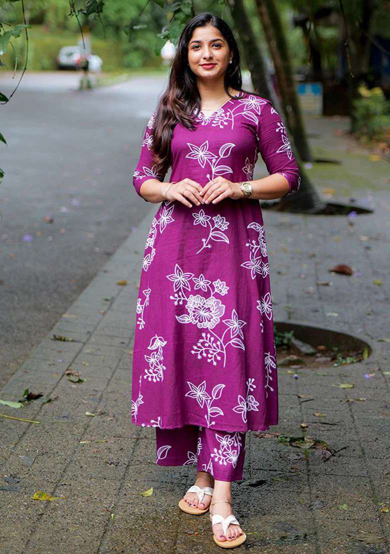 Purple Embroidery Cotton Kurta Set - Indya