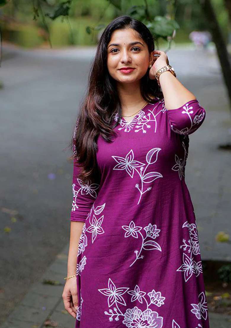 Purple Embroidery Cotton Kurta Set - Indya