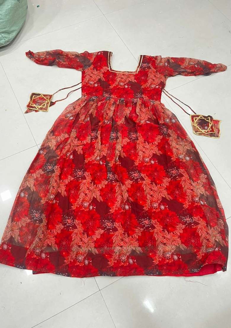 Red Embroidery Georgette Kurta Set - Indya