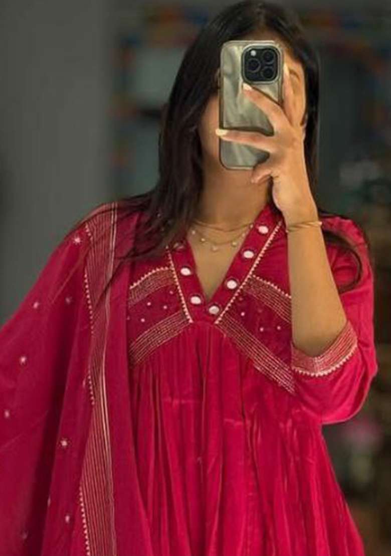 Pink Embroidery Cotton Kurta Set - Indya