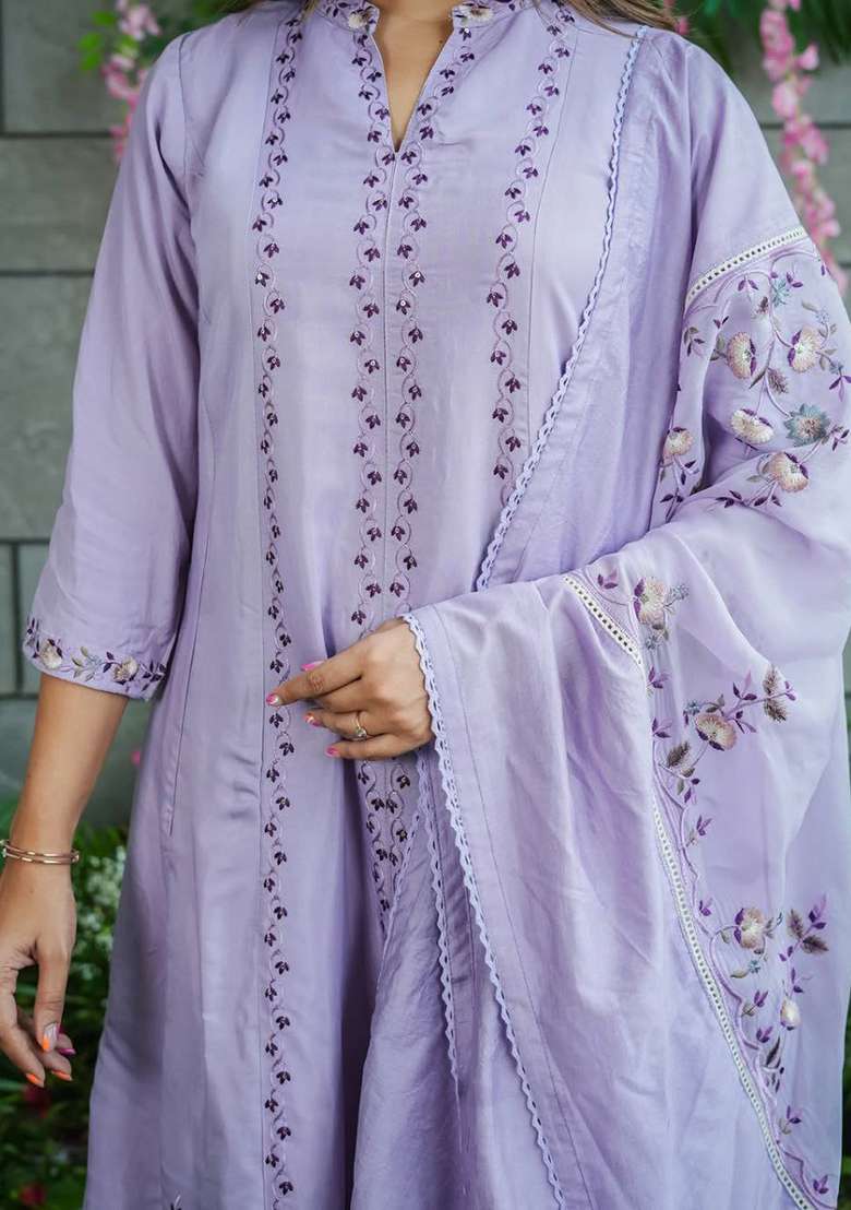 Lavender Embroidery Cotton Kurta Set - Indya