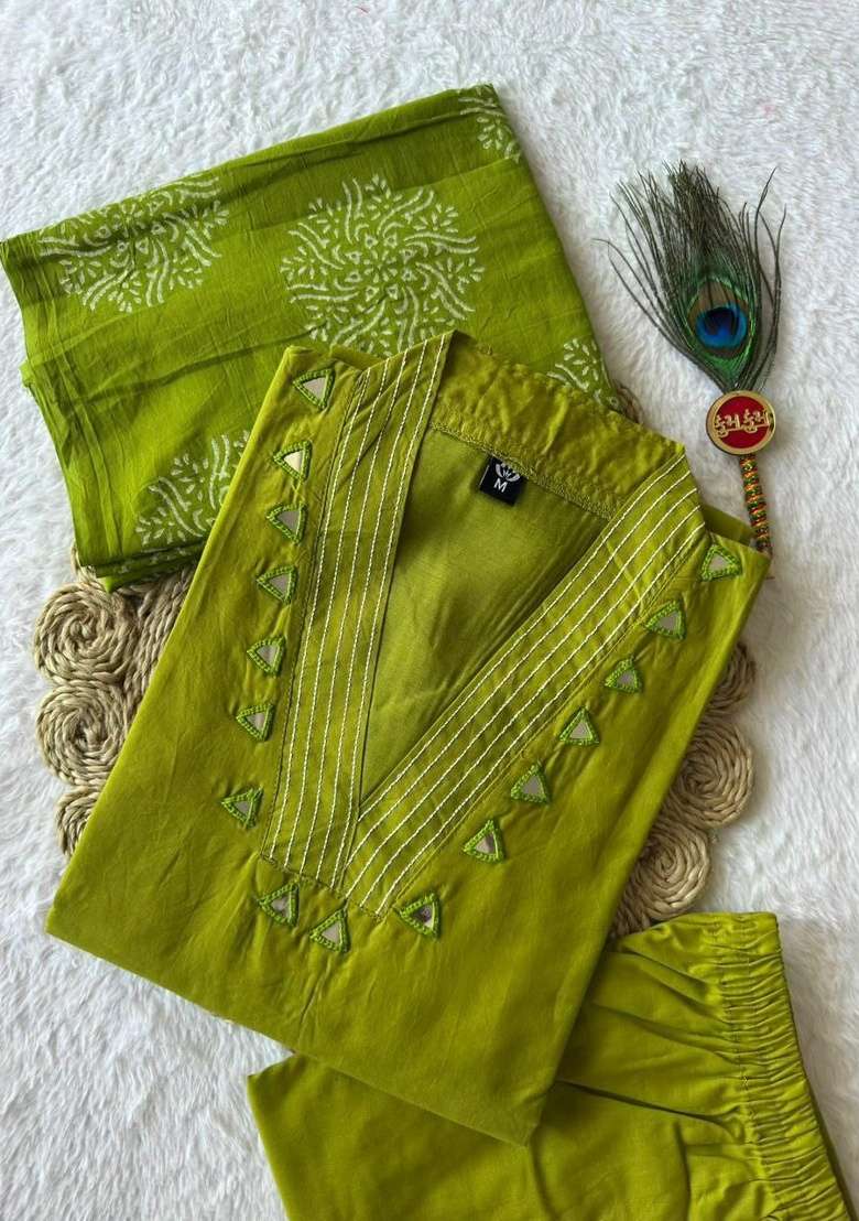 Green Embroidery Cotton Kurta Set - Indya