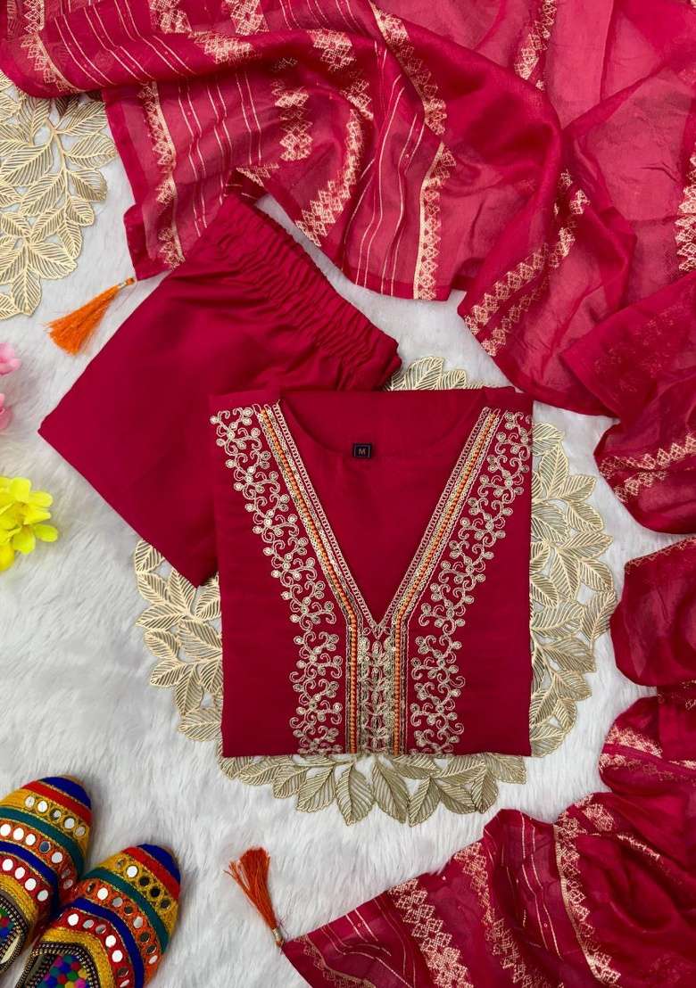 Red Embroidery Silk Blend Kurta Set - Indya