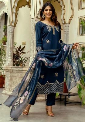 Blue Embroidery Viscose Kurta Set