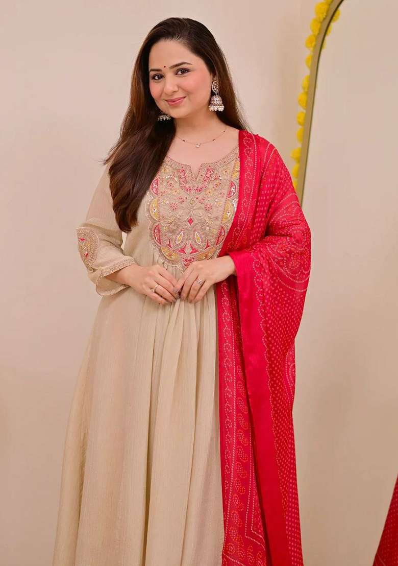 White Embroidery Silk Blend Kurta Set - Indya