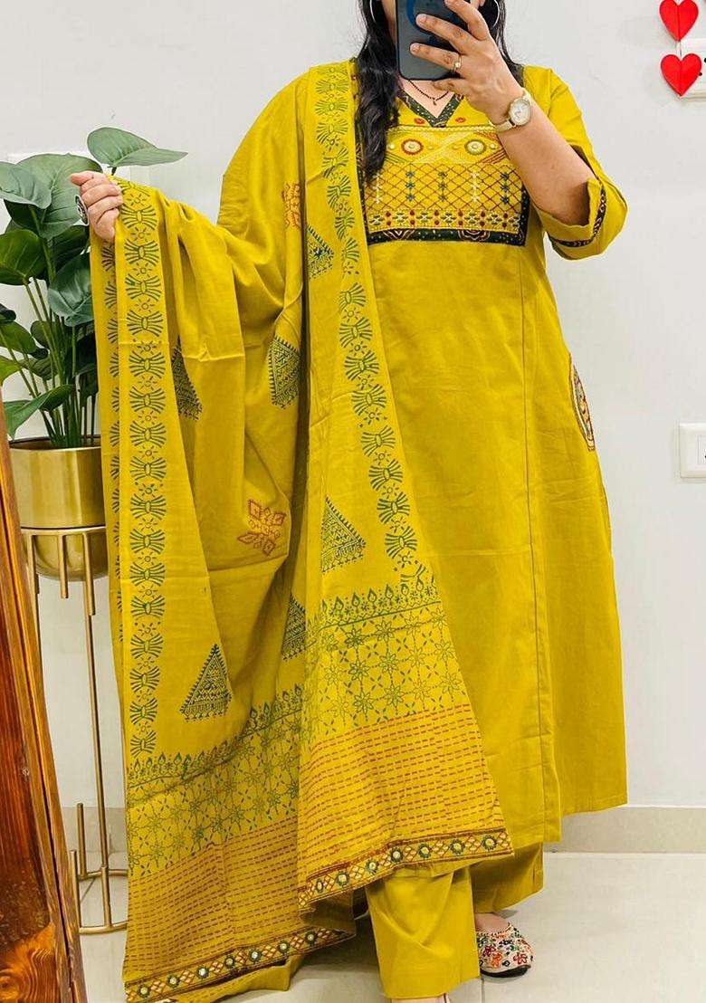 Dark Yellow Printed Cotton Straight Kurta Set - Indya