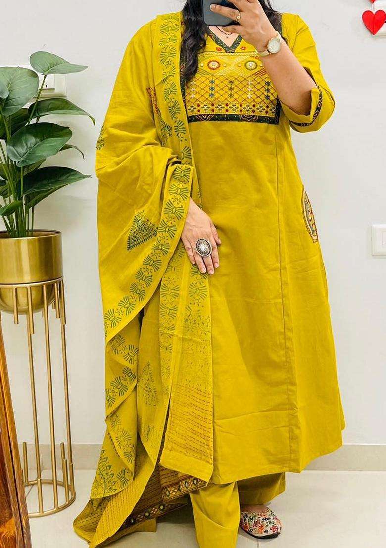 Dark Yellow Printed Cotton Straight Kurta Set - Indya