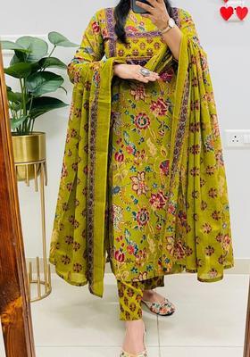 Green Floral Print Cotton Straight Kurta Set