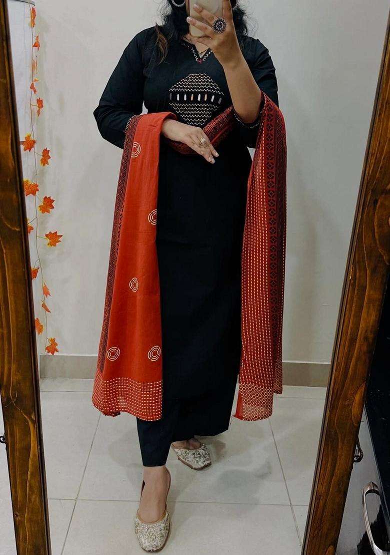 Black Embroidered Cotton Straight Kurta Set - Indya