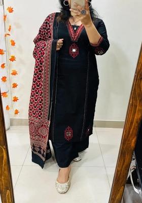 Black Embroidered Cotton Straight Kurta Set