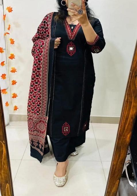 Black Embroidered Cotton Straight Kurta Set